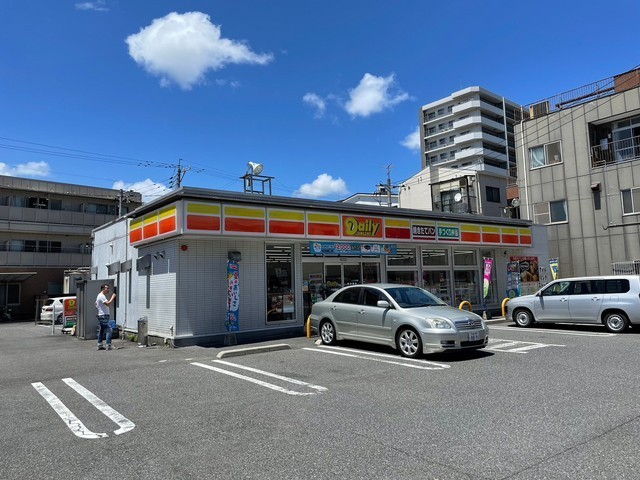 コンビニ　デイリーヤマザキ広島下祇園店（コンビニ）まで105m