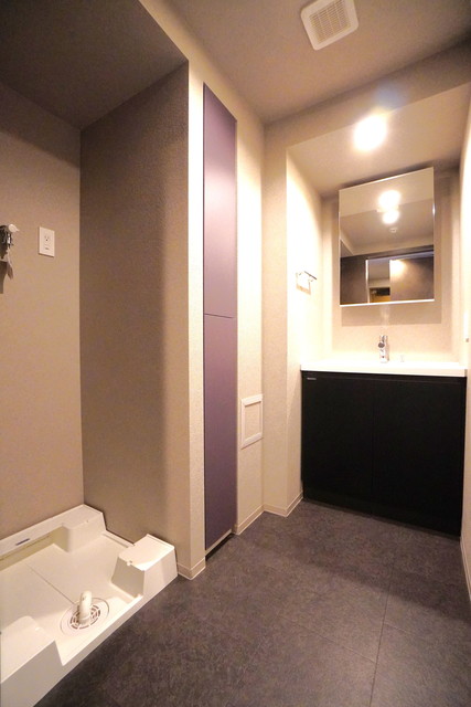 洗面設備　※写真は同タイプ住戸です。