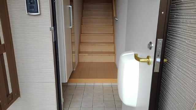 玄関　全身鏡付きシューズボックス有り