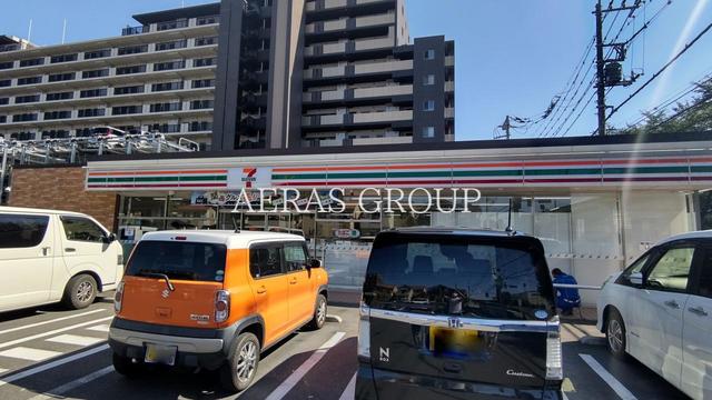 コンビニ　セブン-イレブン 川越南大塚駅北店（コンビニ）まで727m