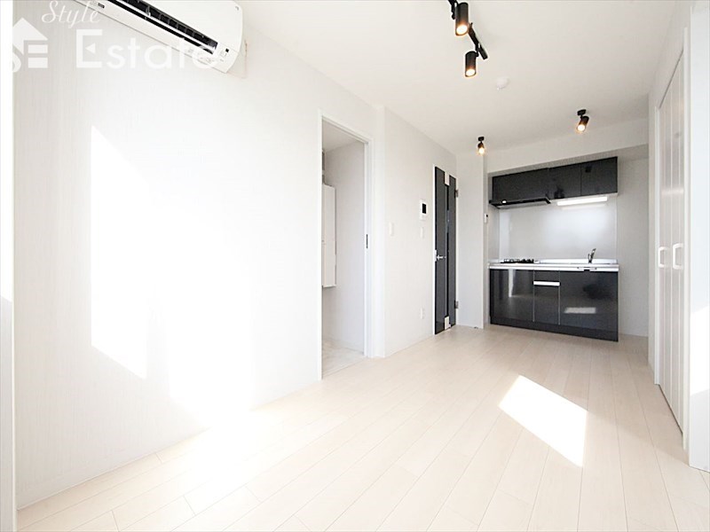 居室・リビング　内装