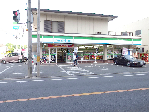 コンビニ　ファミリーマート 川越通町店（コンビニ）まで195m