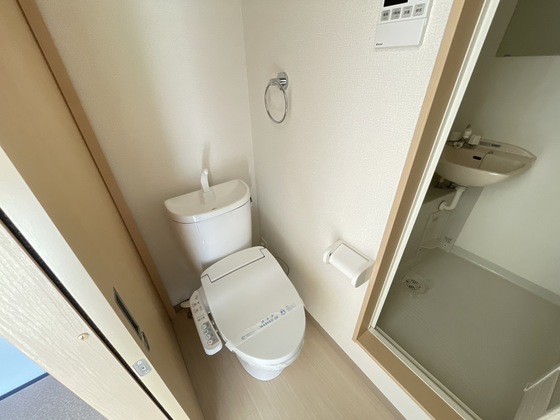 トイレ　※別部屋の写真です