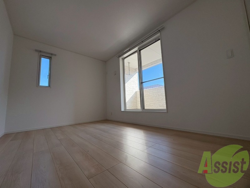 その他部屋・スペース　２階部の７．５帖の洋室です。寝室として最適ですね。