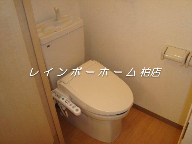 トイレ　清潔感のあるトイレです