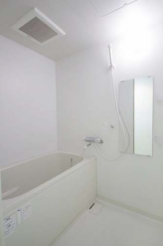 バス・シャワールーム　バス／シャワー