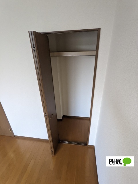 収納　同物件別部屋