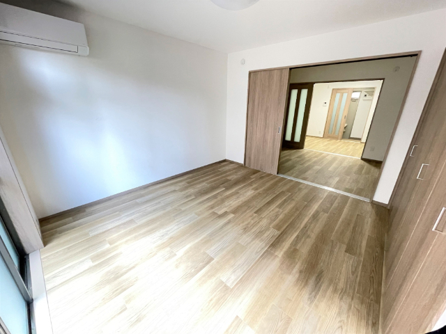 その他部屋・スペース　南向きの洋室です