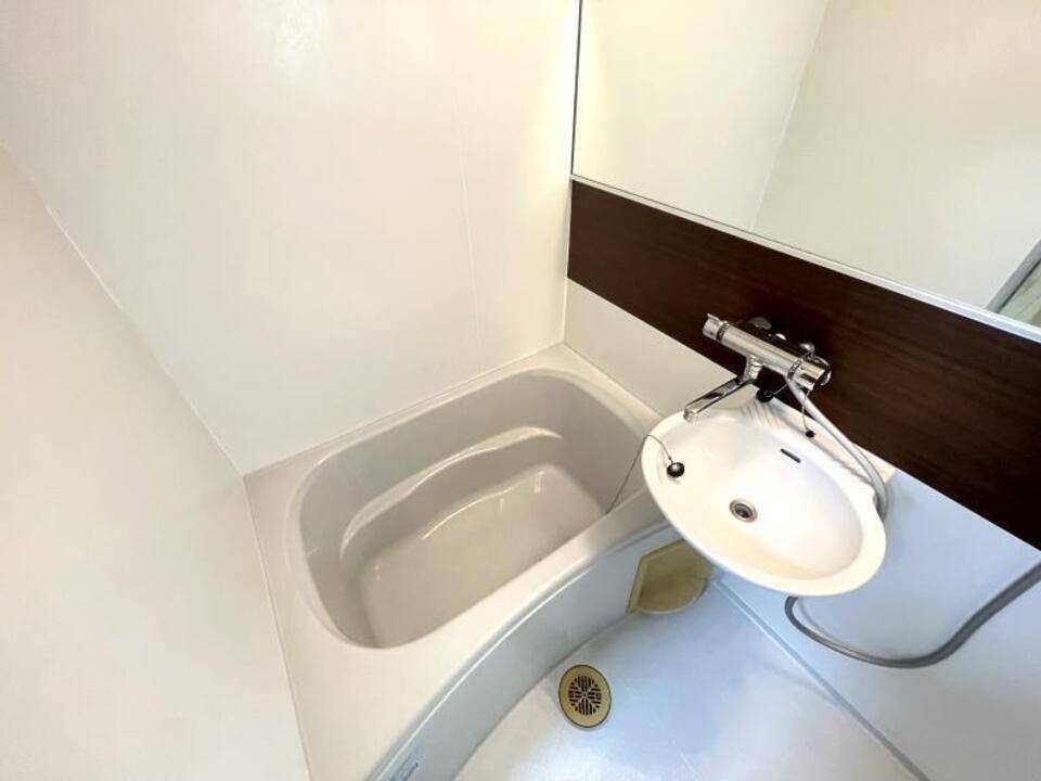 バス・シャワールーム　浴室