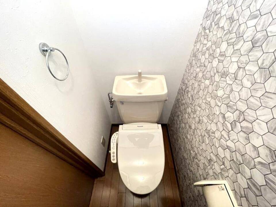 トイレ　トイレ