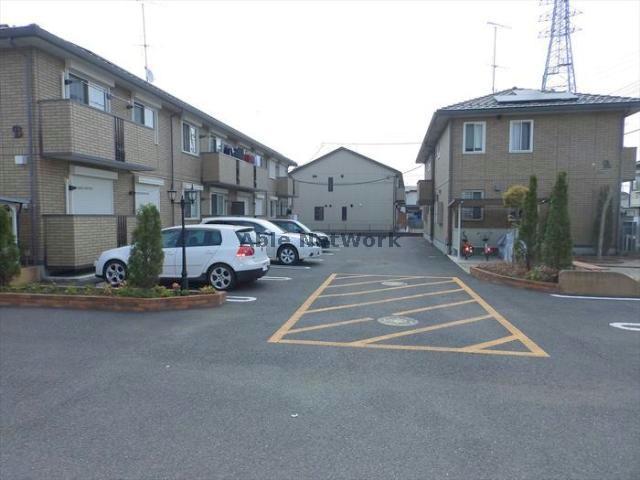 駐車場　駐車場