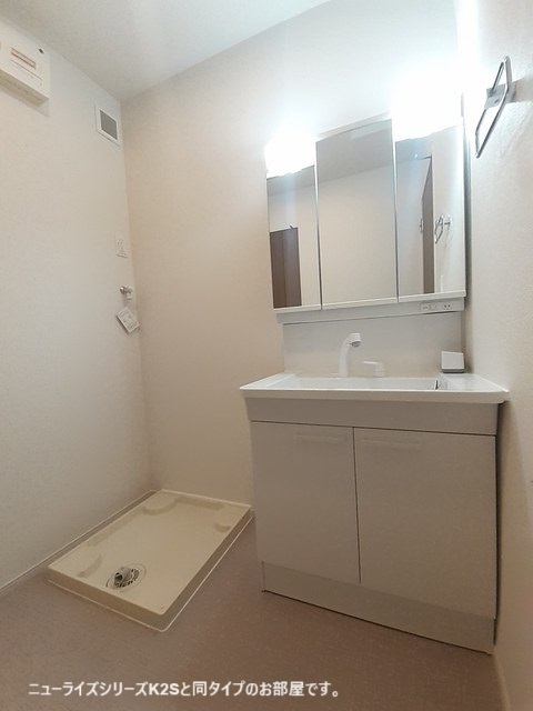 洗面設備　同仕様