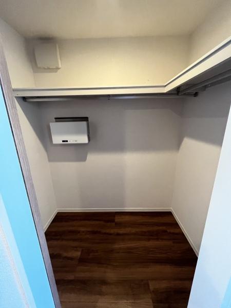 収納　ウォークインクローゼットです