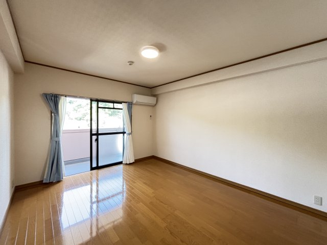 居室・リビング　イメージ404号室の写真