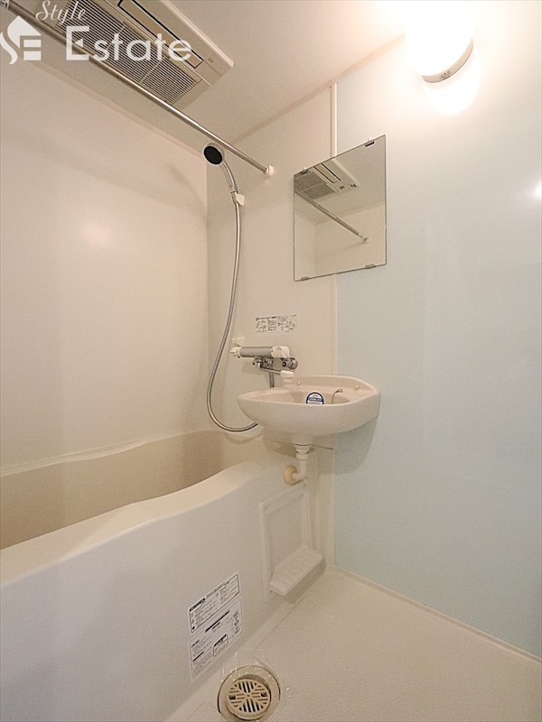 バス・シャワールーム　バスルーム