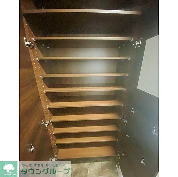 玄関　同施工写真