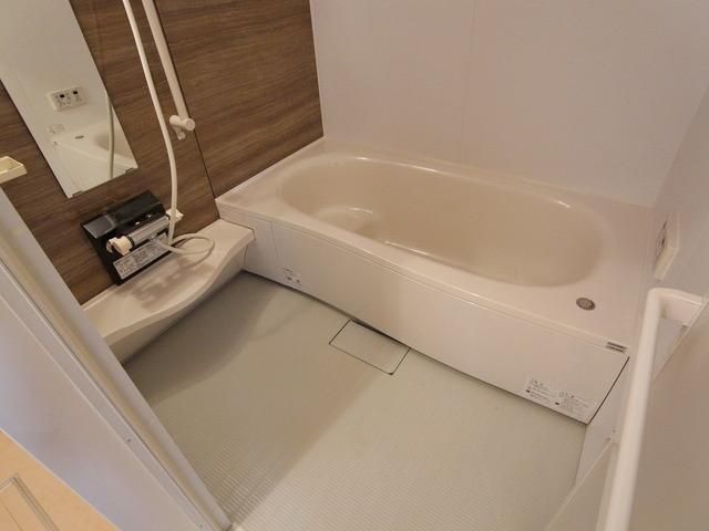 バス・シャワールーム　☆追い焚き付き