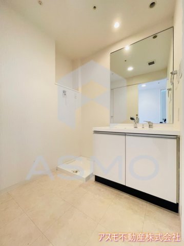 洗面設備　同マンション別部屋参考写真