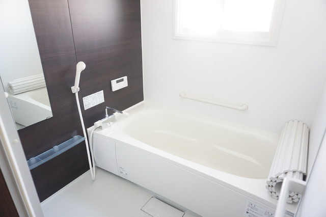 バス・シャワールーム　追焚給湯付き