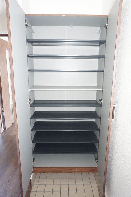 玄関　玄関のシューズボックス