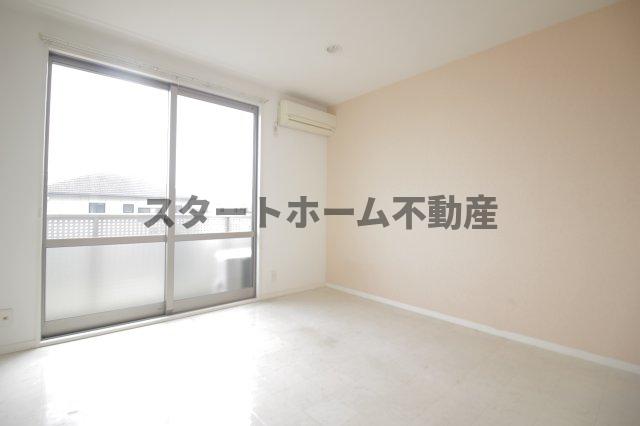 居室・リビング　使いやすい居間です