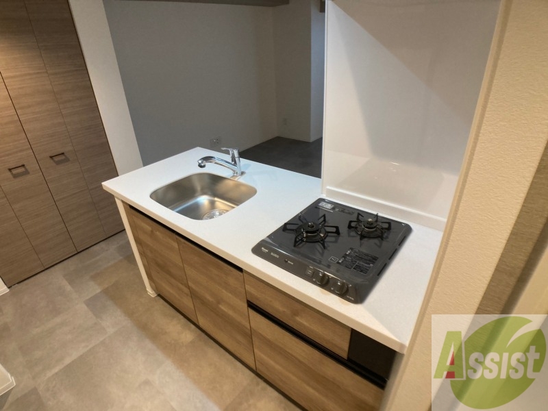 キッチン　洗い場が大きくて洗い物もしやすそうです。