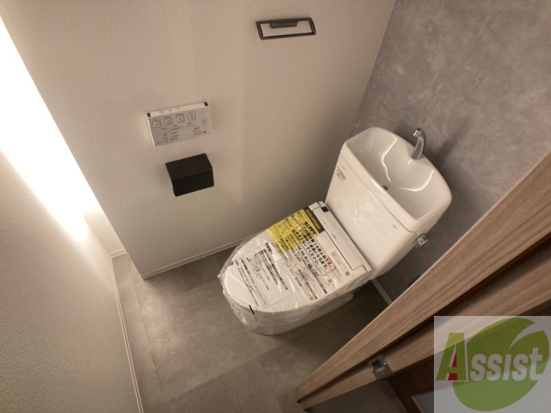 トイレ　ウォシュレット機能がついたトイレ。安心して使用できますね。