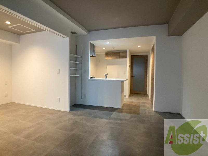 居室・リビング　広々としたリビングですね。使い勝手がよさそうですね！