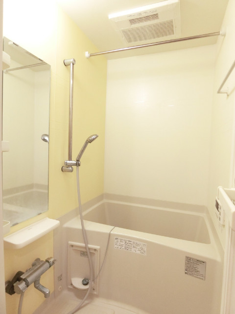 バス・シャワールーム　追い焚き付