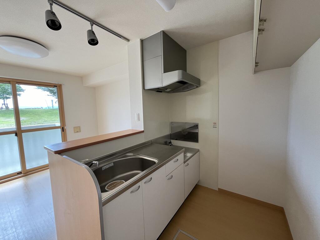 キッチン　※反転タイプ