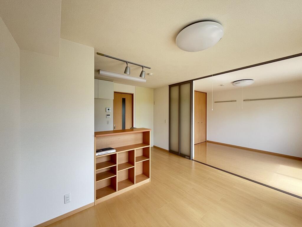 居室・リビング　※反転タイプ