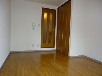 その他部屋・スペース　洋室7.3帖、バルコニーからの眺め