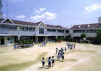 幼稚園・保育園　しもさかべ幼稚園（幼稚園・保育園）まで262m