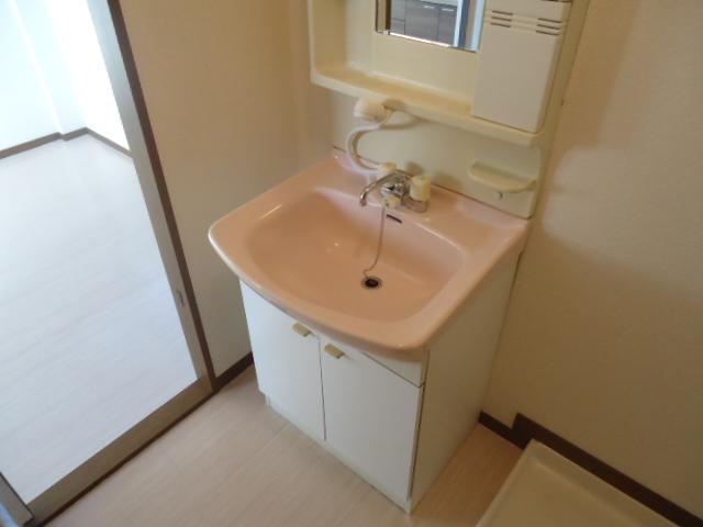 洗面設備　洗髪洗面化粧台