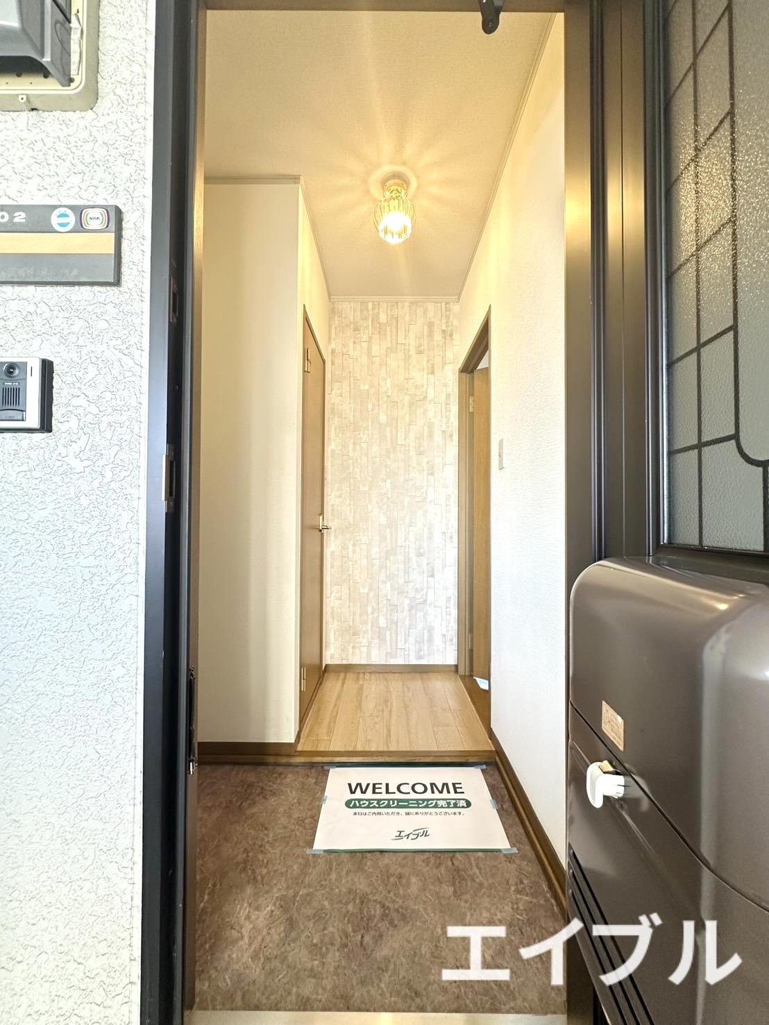 玄関　反転タイプとなります。