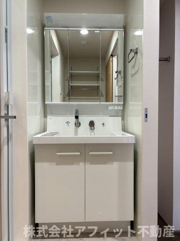 洗面設備　洗髪洗面化粧台