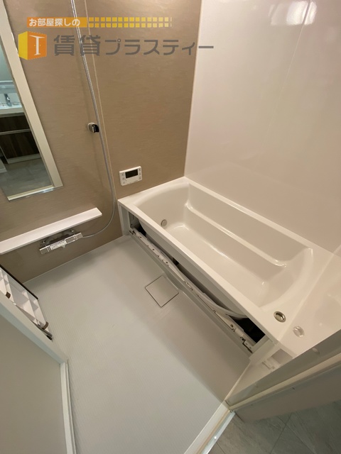 バス・シャワールーム　ゆったりお風呂でリラックス。。