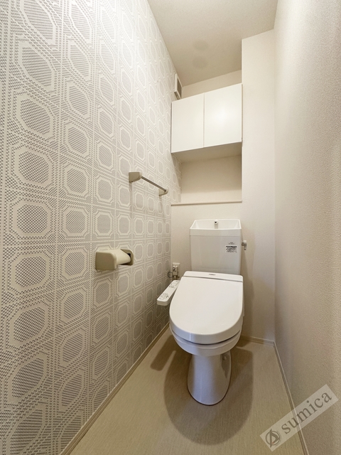 トイレ　温水洗浄便座