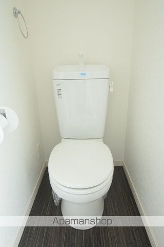 鹿児島市電唐湊線 中郡駅 徒歩4分 5階建 築14年のトイレ写真