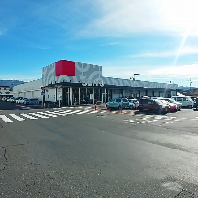 スーパー　西友元町店（スーパー）まで736m