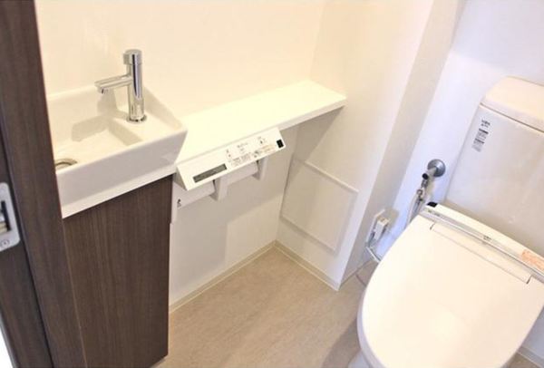 トイレ　※別部屋参照