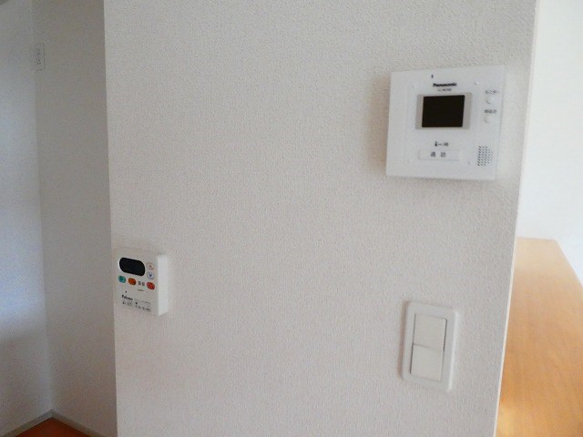 セキュリティ　写真は202号室です（参考）