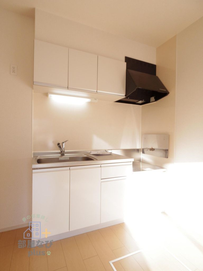 キッチン　※他号室写真です