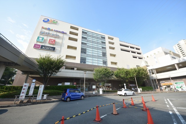 スーパー　デュー阪急山田（スーパー）まで620m