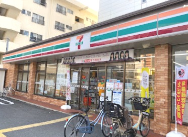 コンビニ　セブン-イレブン 吹田南金田１丁目店（コンビニ）まで408m