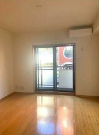 居室・リビング　☆明るい居間☆