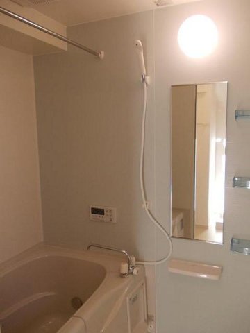 バス・シャワールーム　きれいなお風呂です