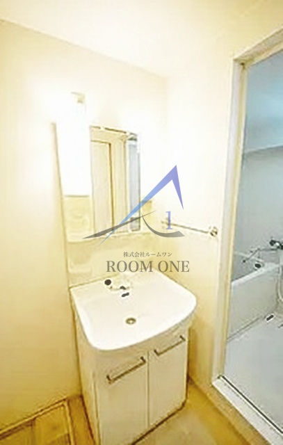 洗面設備　洗面台です。