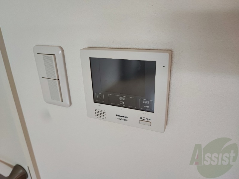 セキュリティ　ＴＶモニター付インターホンです。来客者の顔が見えるので安心！