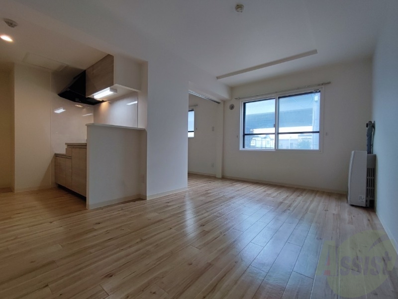 居室・リビング　広くてキレイなお部屋が広がっていて、充実した生活が送れそう。